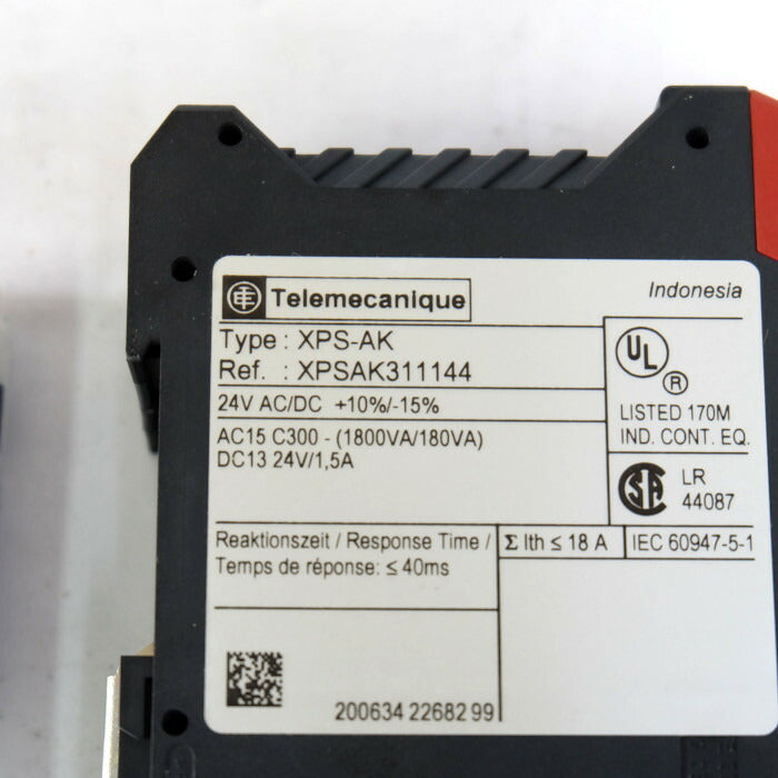 テレメカニック　セーフティリレーモジュール　XPSAK311144