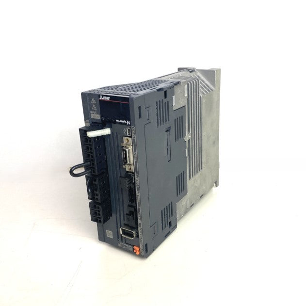 三菱電機　サーボアンプ　MR-J4-100B