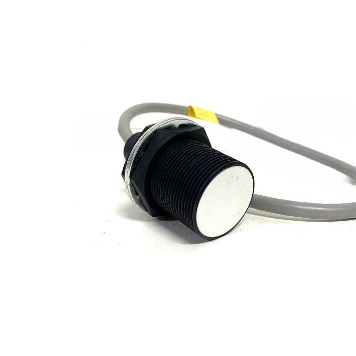 オムロン　近接スイッチ　E2EQ-X10D1-M1TGJ