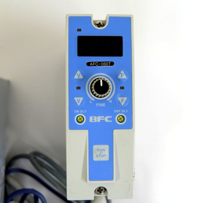 シンフォニアテクノロジー　デュアルモーション専用コントローラ（BFC製圧電フィーダ用コントローラ付き）　C10-4DM／AFC-060T