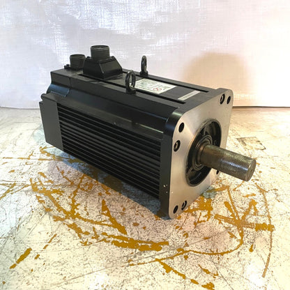 安川電機　ACサーボモータ　USAMED-20MS2S