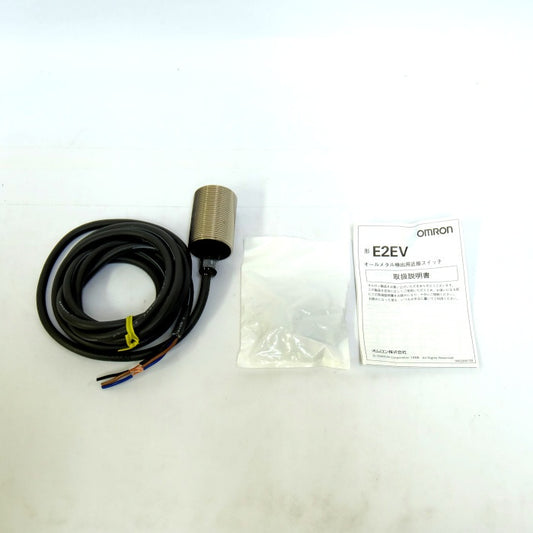 オムロン　オールメタル検出用近接スイッチ　E2EV-X10C1