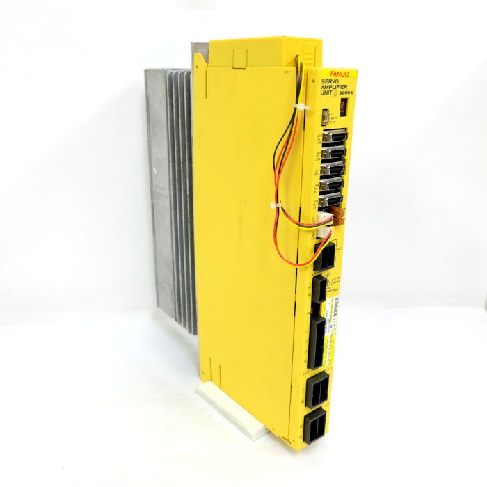 ファナック　アンプ　A06B-6093-H153