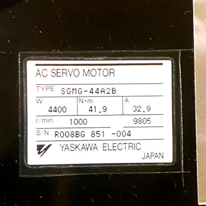 安川電機　サーボモーター　SGMG-44A2B