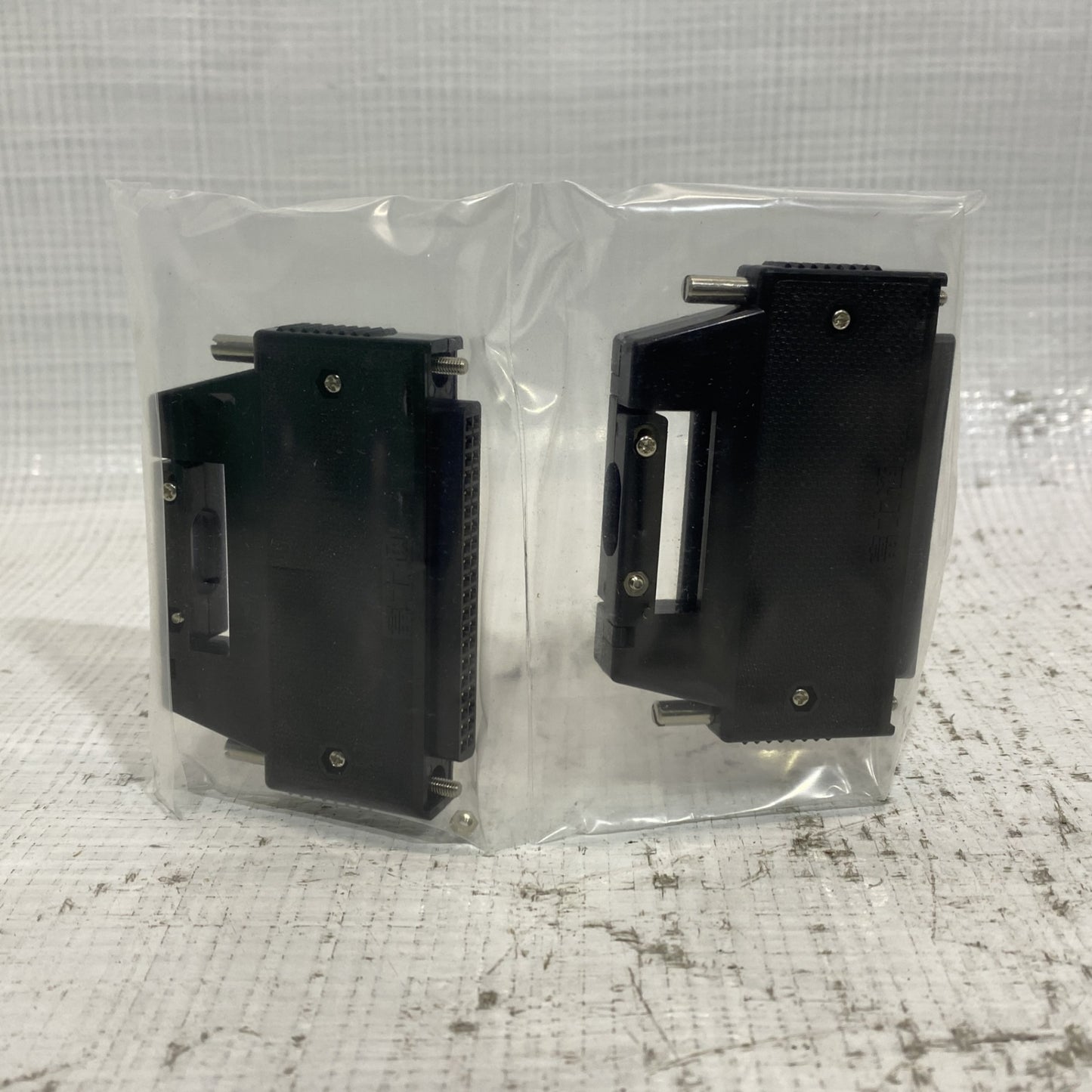 三菱電機　出力ユニット　A1SY42P