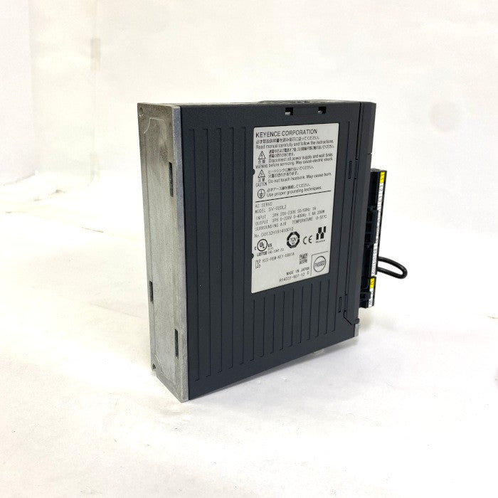 キーエンス　ACサーボシステム 三相または単相AC200～230V（200W用）　SV-020L2