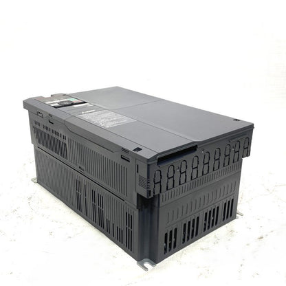 三菱電機　インバーター　FR-F820-22K-1