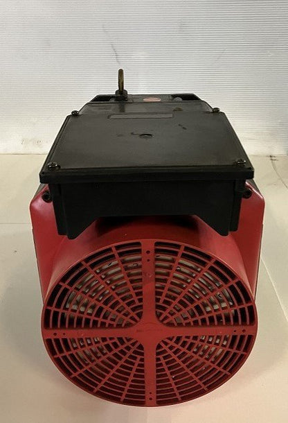 FANUC　ファナック　サーボモータ　A06B-0827-B390