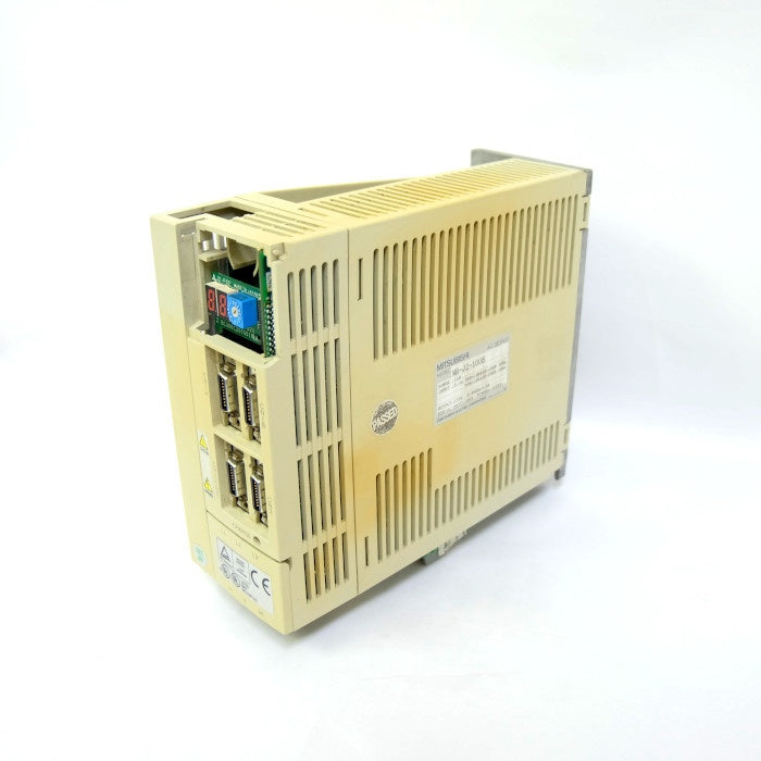 三菱電機　ACサーボアンプ　MR-J2-100B　カバー欠損
