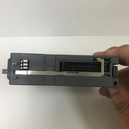 三菱電機　MELSECシリーズ　トランジスタ出力ユニット（シンクタイプ） QY41P