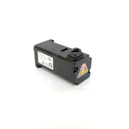 安川電機　サーボモータ　SGMJV-01ADA21