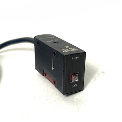 オムロン　光電スイッチ　E3S-AT61-L