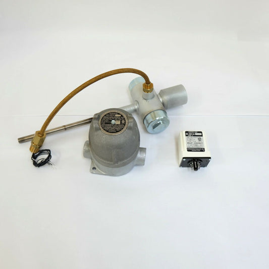 AUTOMATION-PRODUCTS　ダイナトロール振動レベルスイッチ（コンデュレットボックス EC-501A 付き）　CL-10DJ7