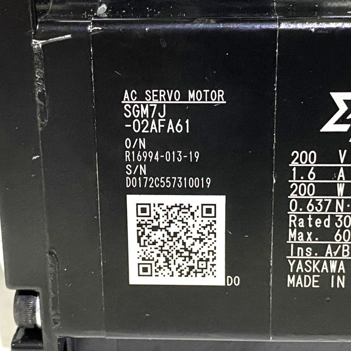 安川電機　サーボモーター　SGM7J-02AFA61