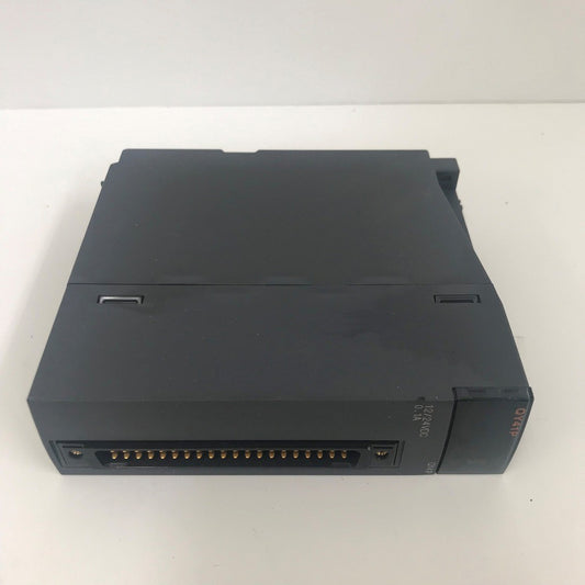 三菱電機　MELSECシリーズ　トランジスタ出力ユニット（シンクタイプ） QY41P
