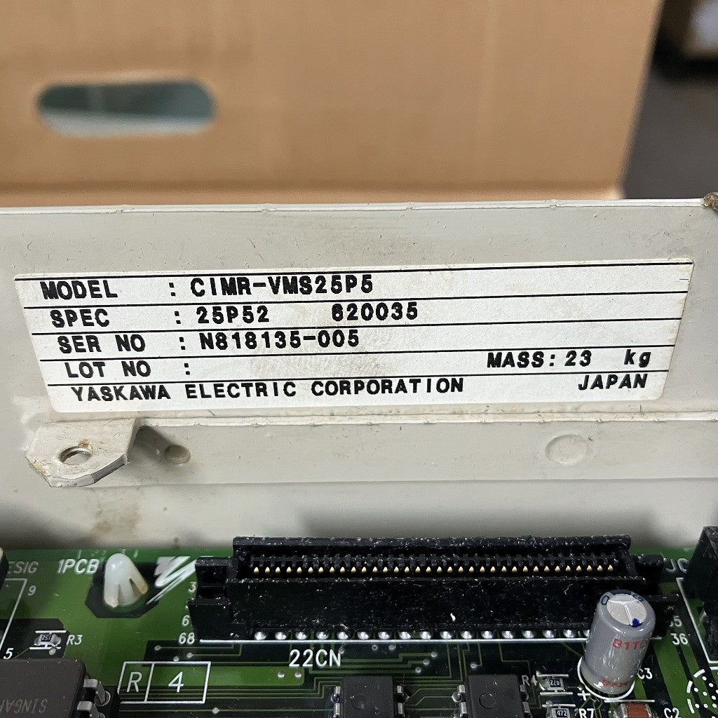 Yaskawa　インバータ　VARISPEED　626VM3　CIMR-VMS25P5