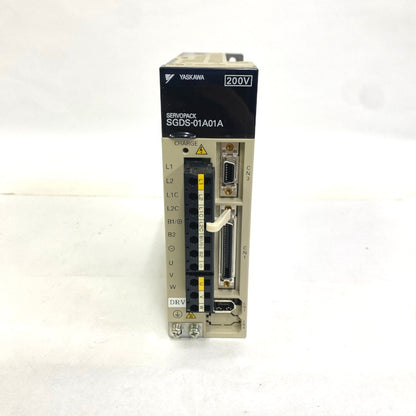 安川電機　ACサーボドライブ サーボパック　SGDS-01A01A