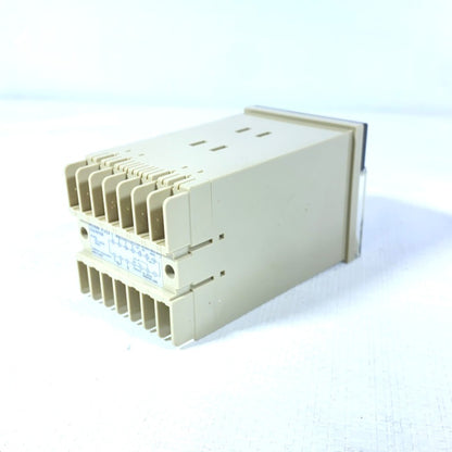 オムロン　電子カウンタ　H7AN-E2D