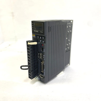 キーエンス　ACサーボシステム 三相または単相AC200～230V（200W用）　SV-020L2