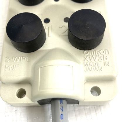 オムロン　コネクタ中継ボックス　XW3B