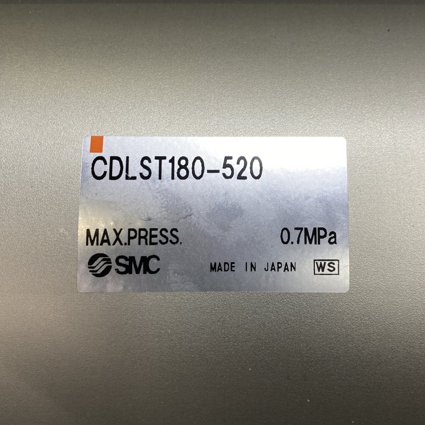 SMC　ロック付きシリンダ　CDLST180-520