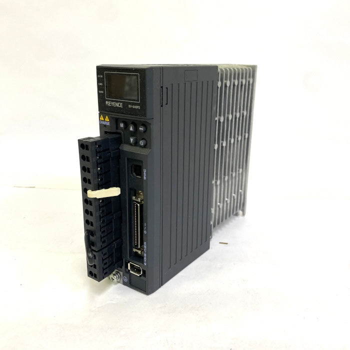 キーエンス　ACサーボシステム 三相または単相AC200～230V(400W用)　SV-040P2