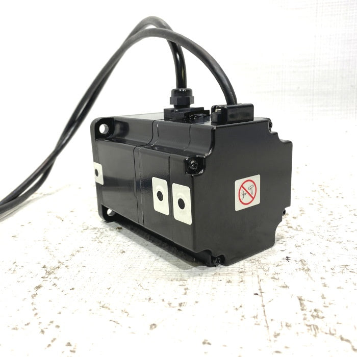 安川電機　サーボモーター(RBT軸)　SGMPH-04A1A-YR61