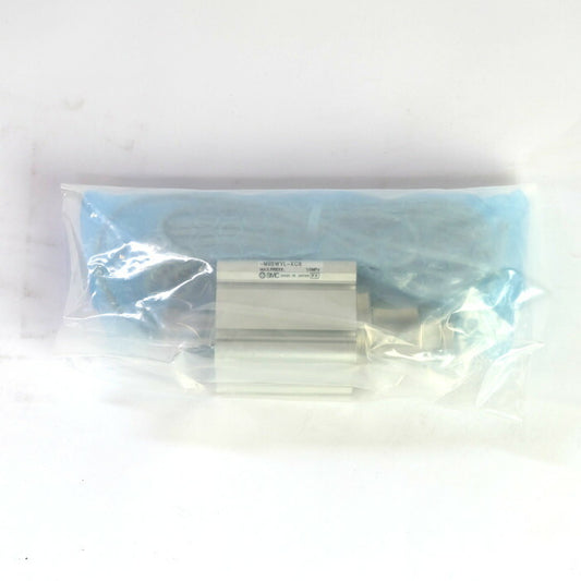 SMC　エアシリンダ　CDQ2B32-15DZ-M9BWVL-XC8