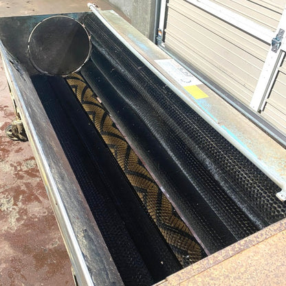 高橋水機　自動根菜洗機　ピカ1-15A