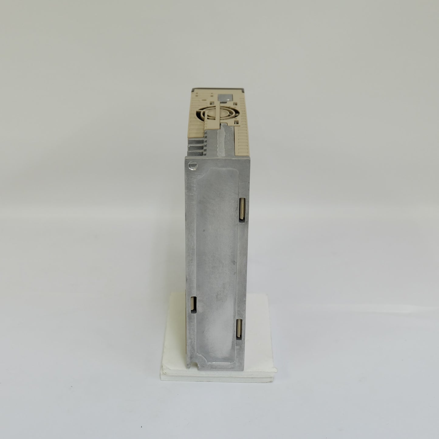 安川電機　サーボパック　SGDV-1R6A21A