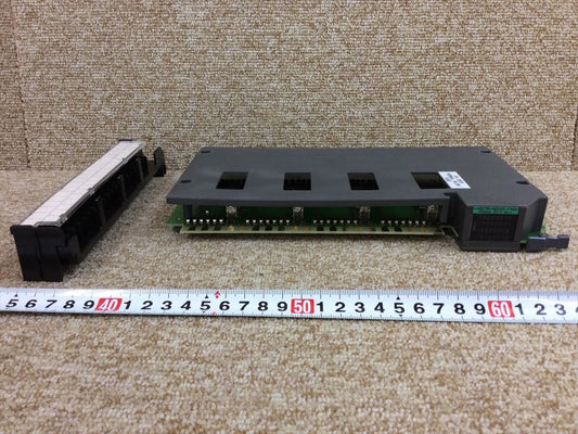 Allen Bradley　PLC用出力モジュール　1771-OBN