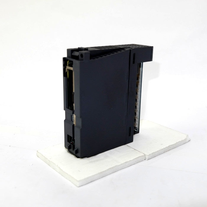 三菱電機　アナログユニット　Q64AD