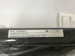 三菱電機　コネクタ端子台変換ユニット　I/O（DC用）MELSEC専用　FA-TB32XYL