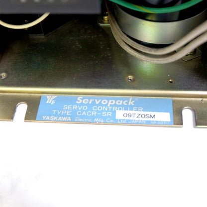 YASKAWA　サーボアンプ　CACR-SR09TZ0SM