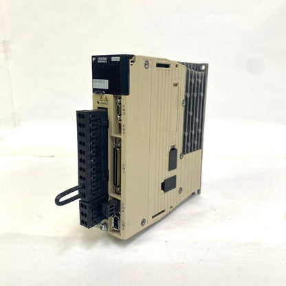 安川電機　サーボパック　SGDV-1R6A01A