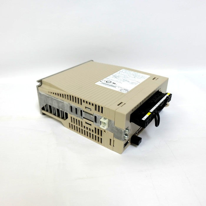 安川電機　Σ-Vシリーズ アナログ電圧・パルス列指令形サーボパック　SGDV-5R5A01A