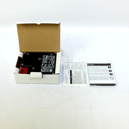オムロン　電磁ロックセーフティドアスイッチ　D4NL-2DFA-B