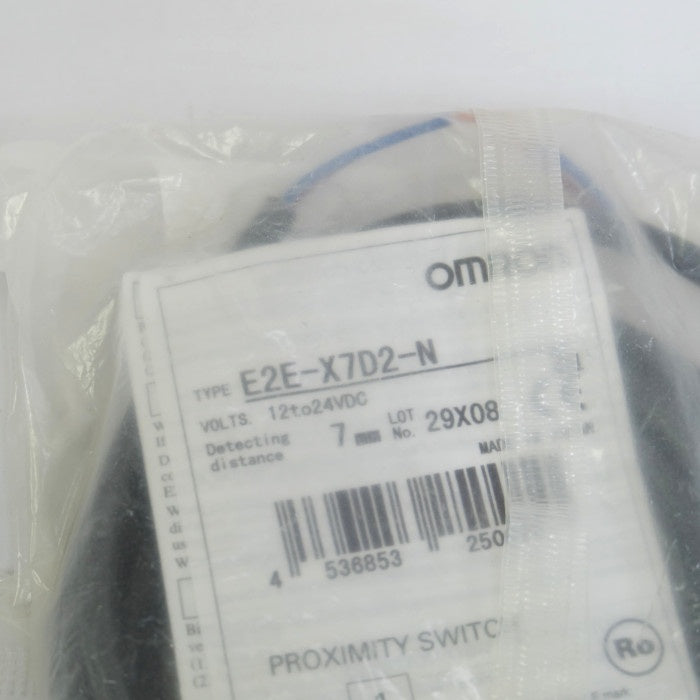 omron　近接センサ　E2E-X7D2-N