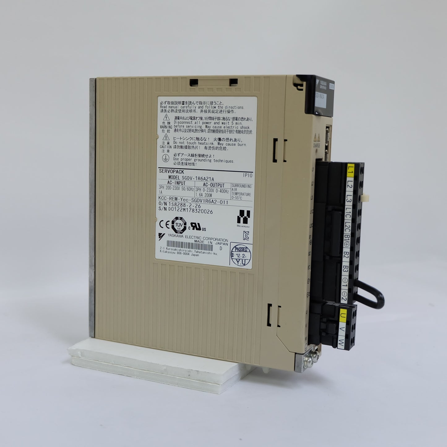 安川電機　サーボパック　SGDV-1R6A21A