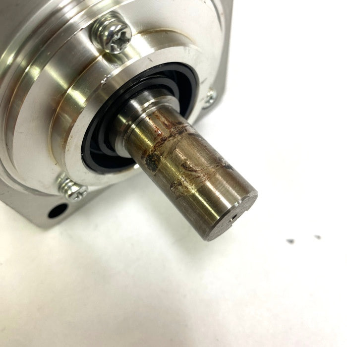 安川電機　サーボモータ　SGMAS-08A2A-FJ21