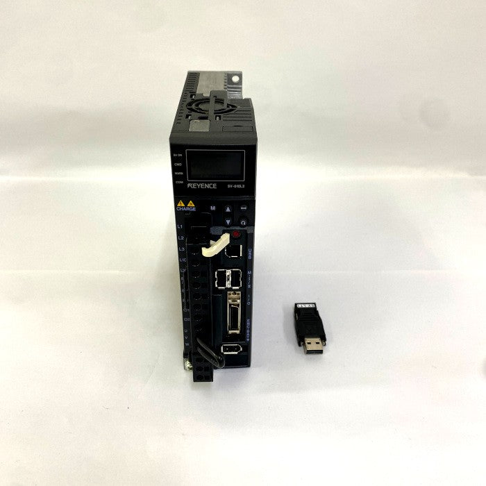 キーエンス　ACサーボシステム　SV-010L2