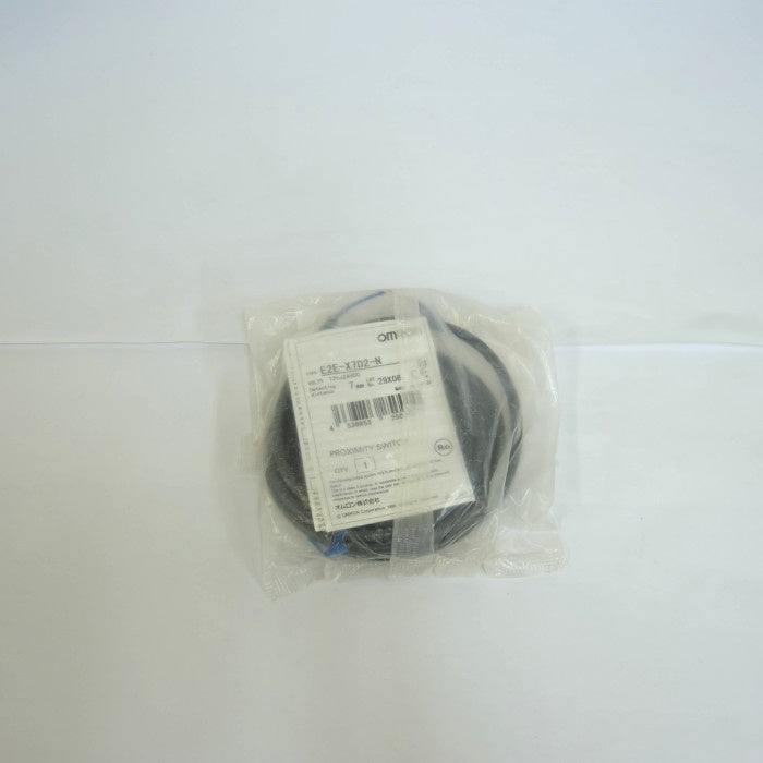 omron　近接センサ　E2E-X7D2-N