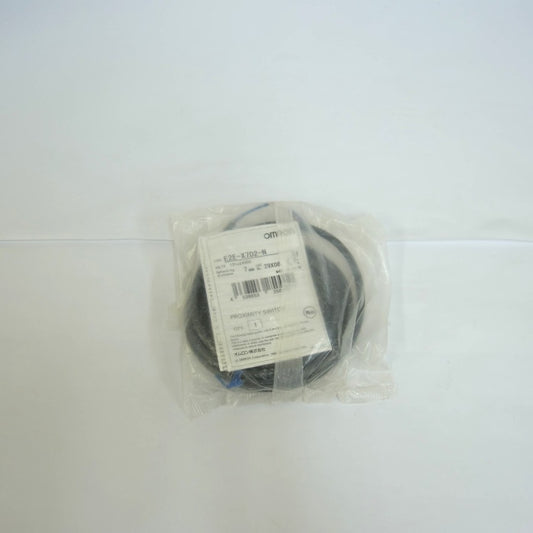 omron　近接センサ　E2E-X7D2-N
