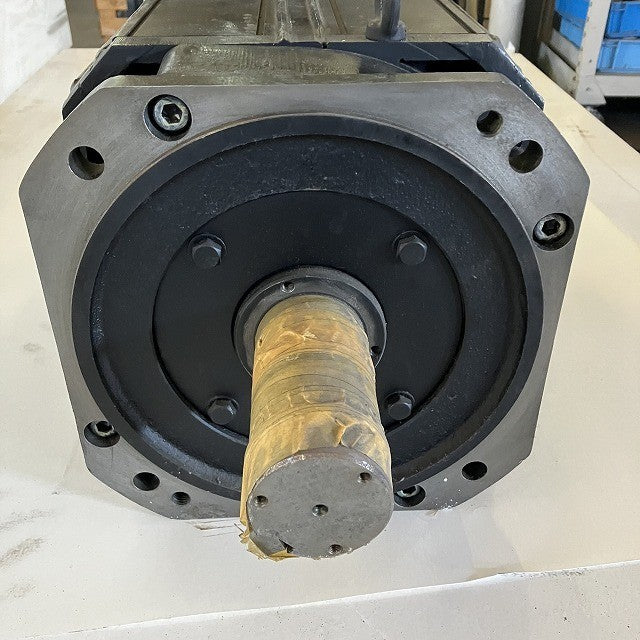 YASKAWA　安川電機　サーボモータ　UAASKD-11CA1
