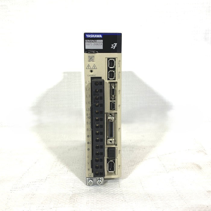 安川電機　サーボパック　SGD7S-2R8A20A