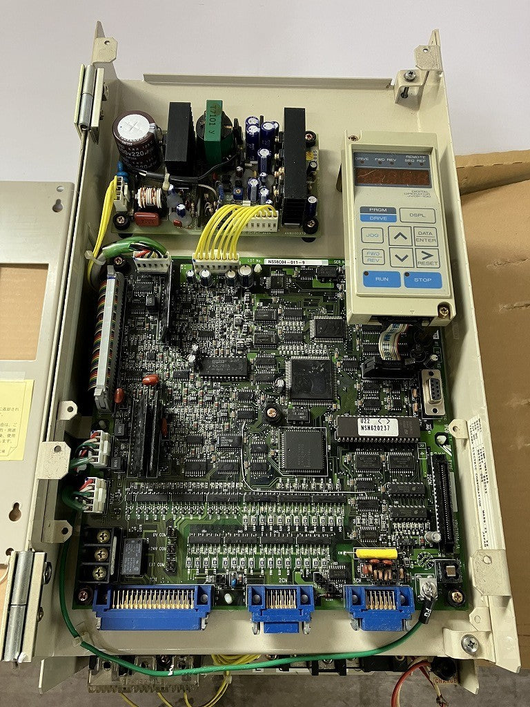 Yaskawa　インバータ　VARISPEED　626VM3　CIMR-VMS25P5