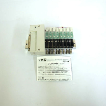 CKD日機電装　マニホールドバルブ8連　M3QRB110-M5-C21-8-FL639830-3