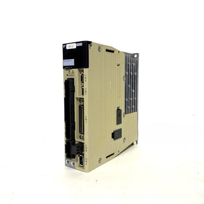 安川電機　サーボパック　SGDV-R90A01A