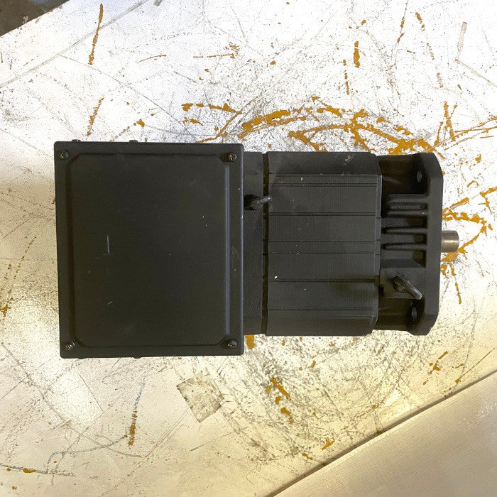 安川電機　スピンドルモーター　UAASKA-06D