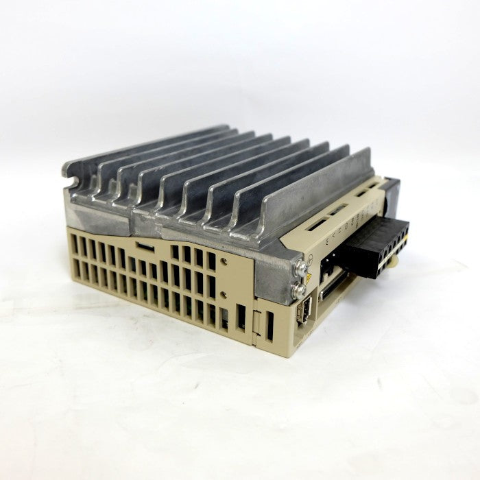 安川電機　ACサーボパック　SGDS-04A01A